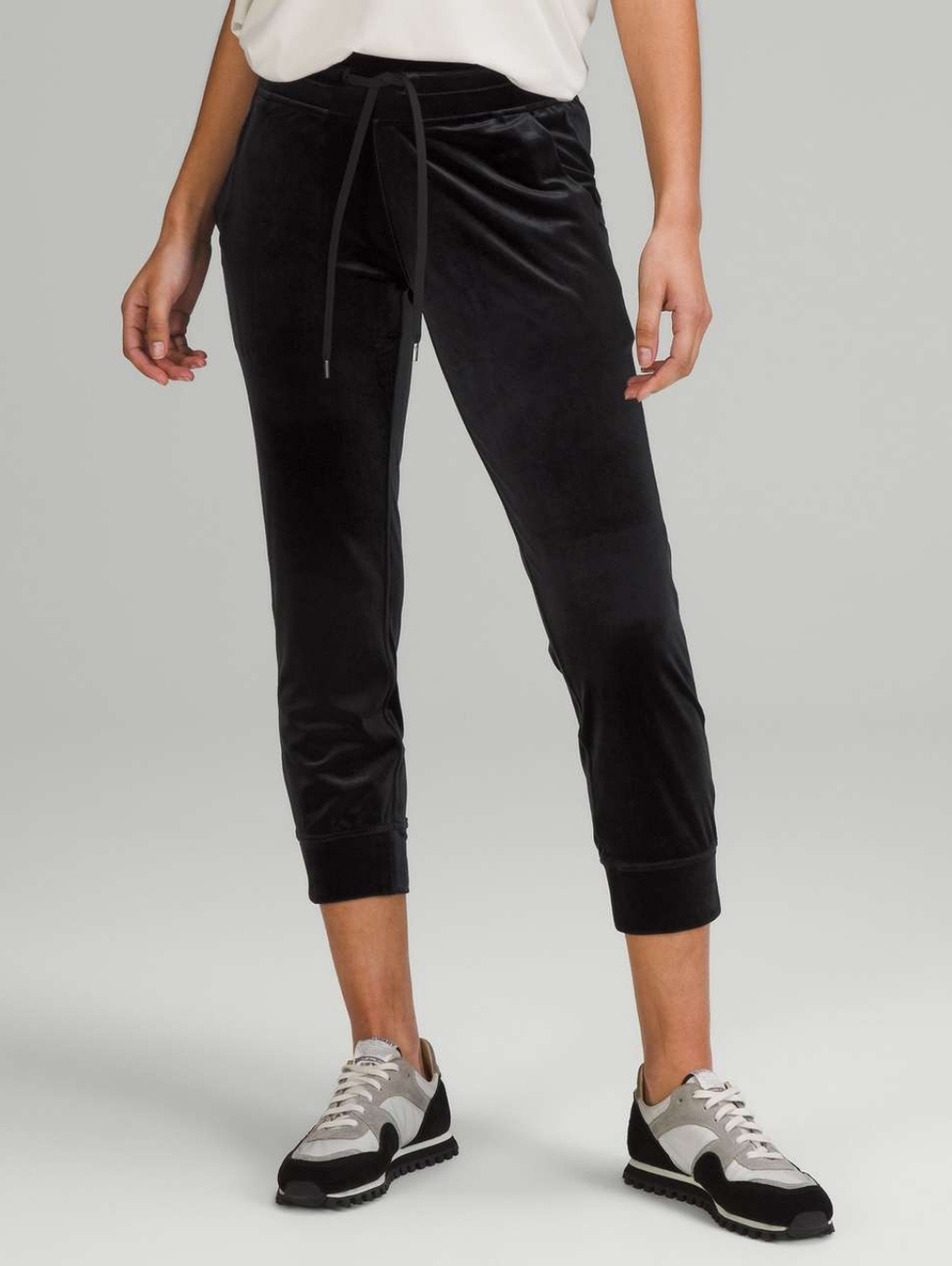 Lululemon Ready to Crush Velvet High-Rise Jogger Crop in Black